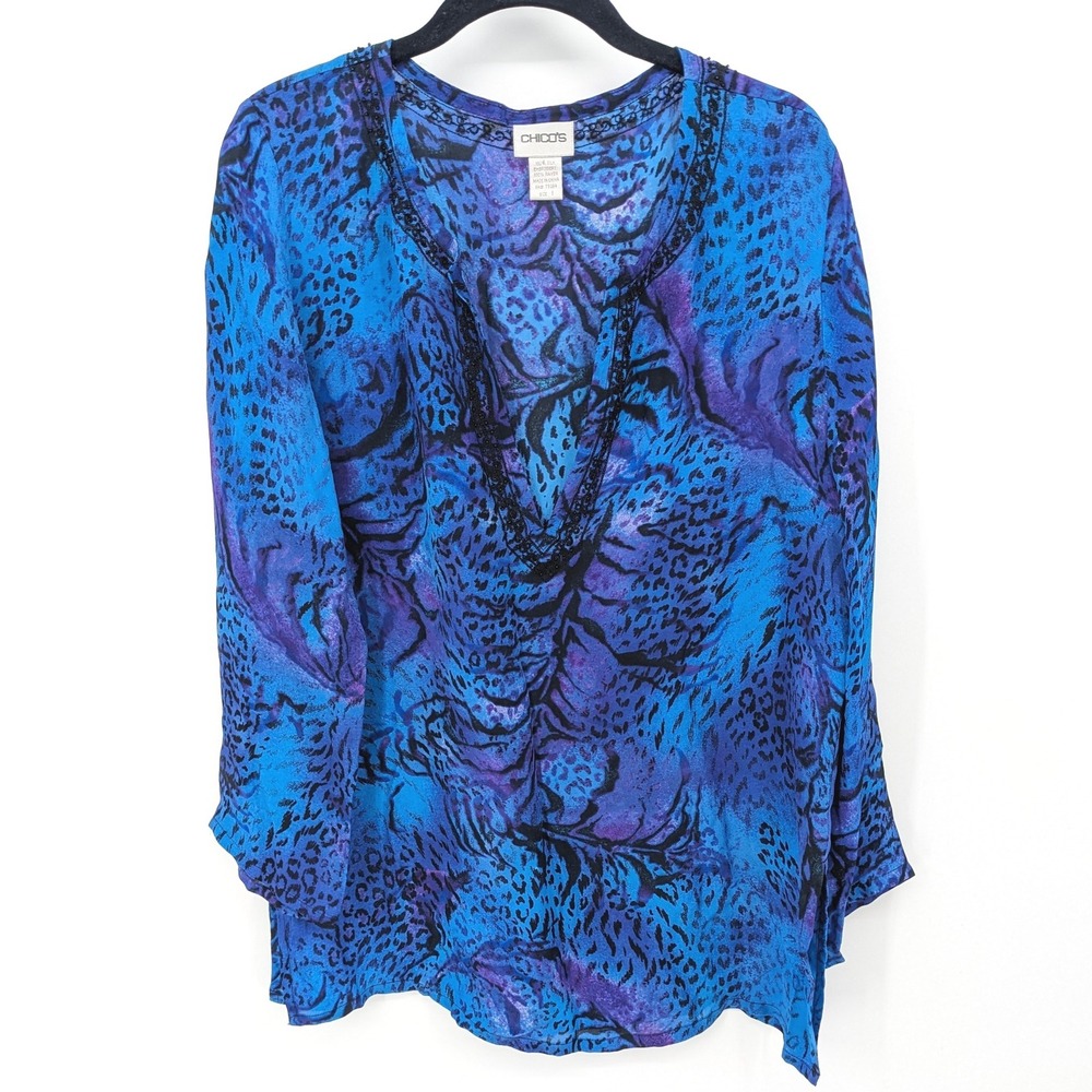 Chicos Top Medium Blue Silk Blend Animal Embellished‎ Beaded Long Sleeve Tunic